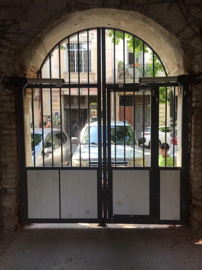 Agmashenebeli 128 Appartamento Tbilisi Esterno foto